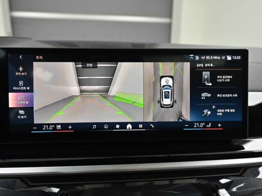 BMW X5 — photo 15