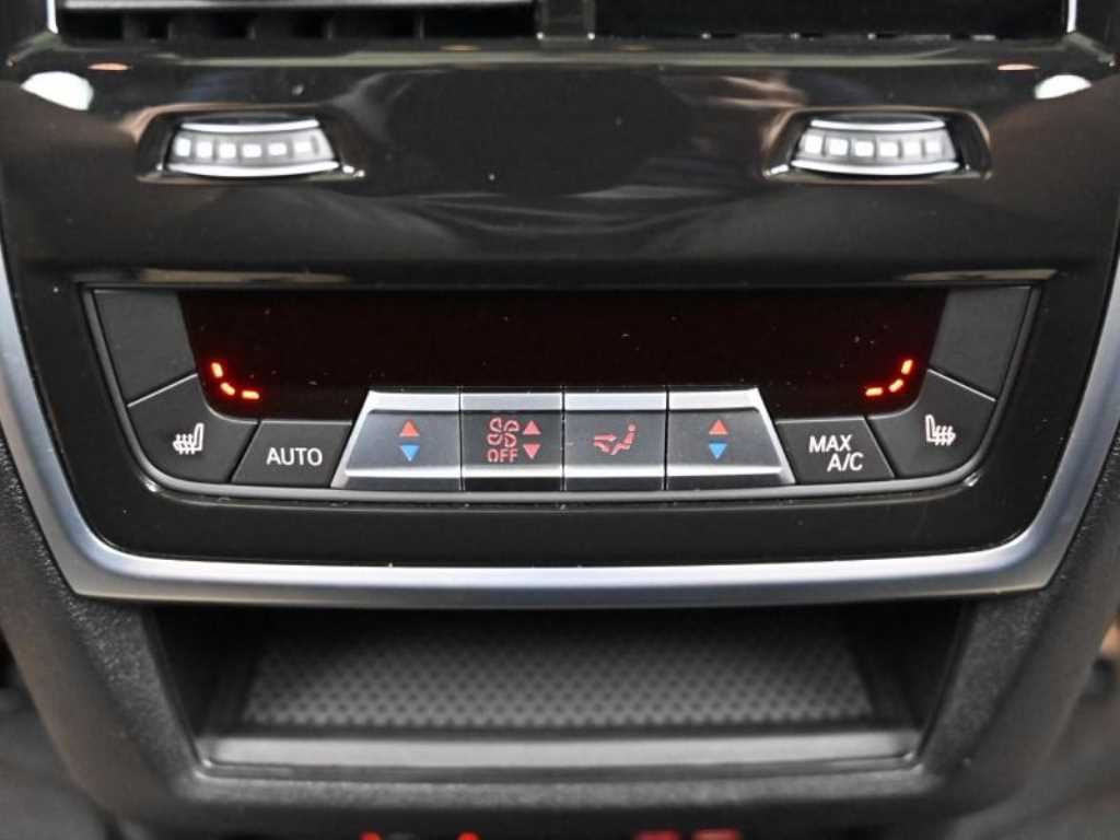 BMW X5 — photo 16