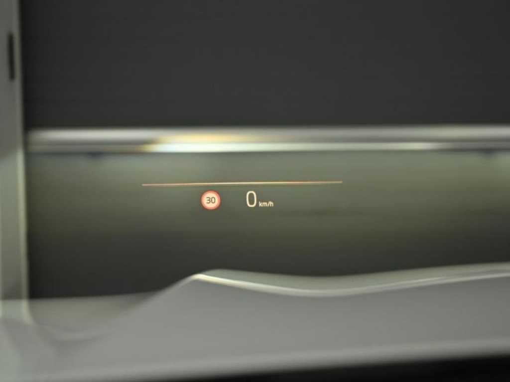 BMW X5 — photo 17