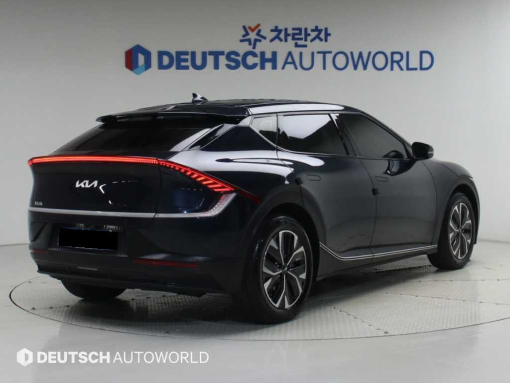 Kia EV6 — photo 02