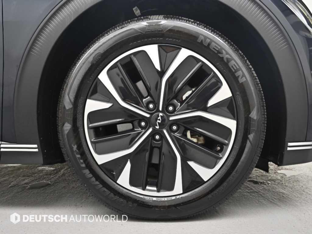 Kia EV6 — photo 05
