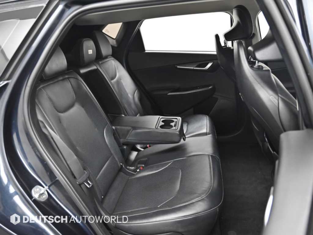 Kia EV6 — photo 12