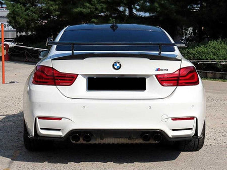 BMW M4 — photo 04