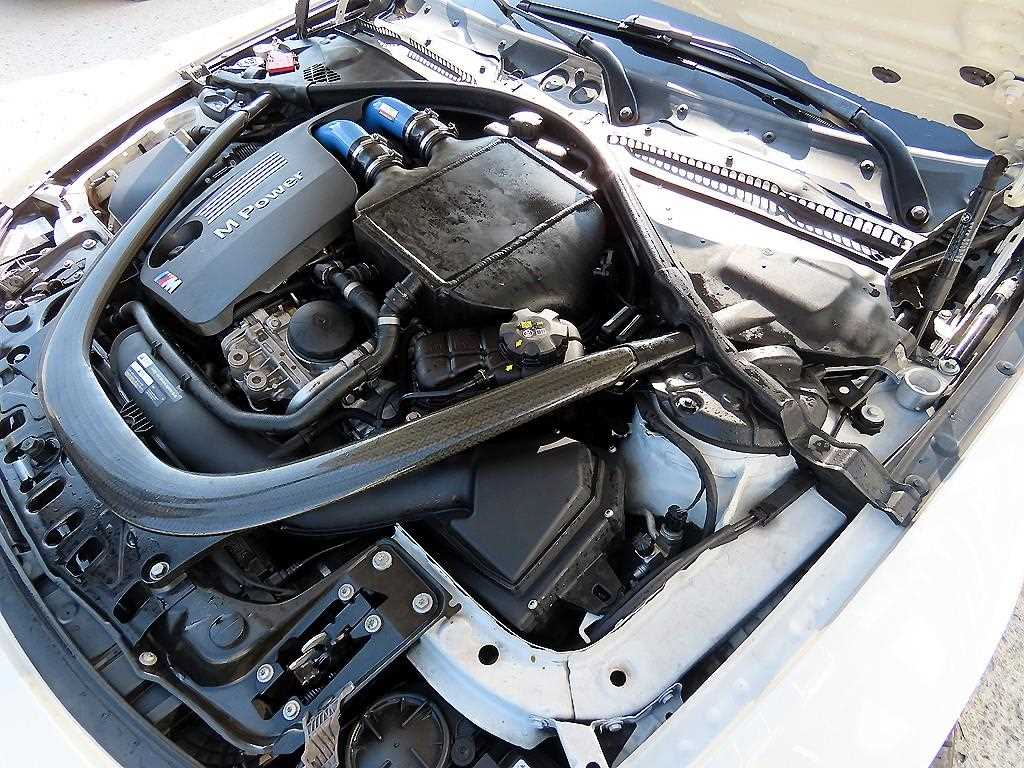 BMW M4 — photo 18