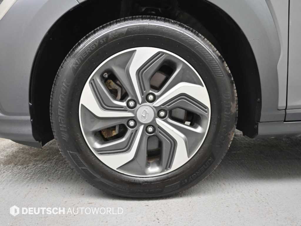 Hyundai Kona — photo 05