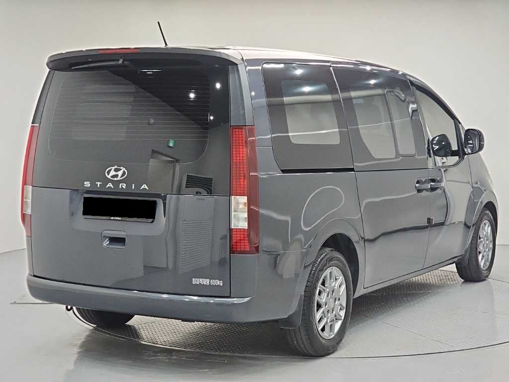 Hyundai Staria — photo 04