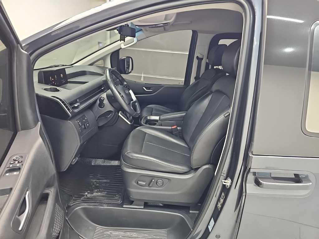 Hyundai Staria — photo 11