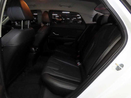 Hyundai Avante — photo 07