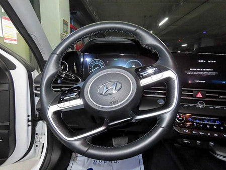 Hyundai Avante — photo 08
