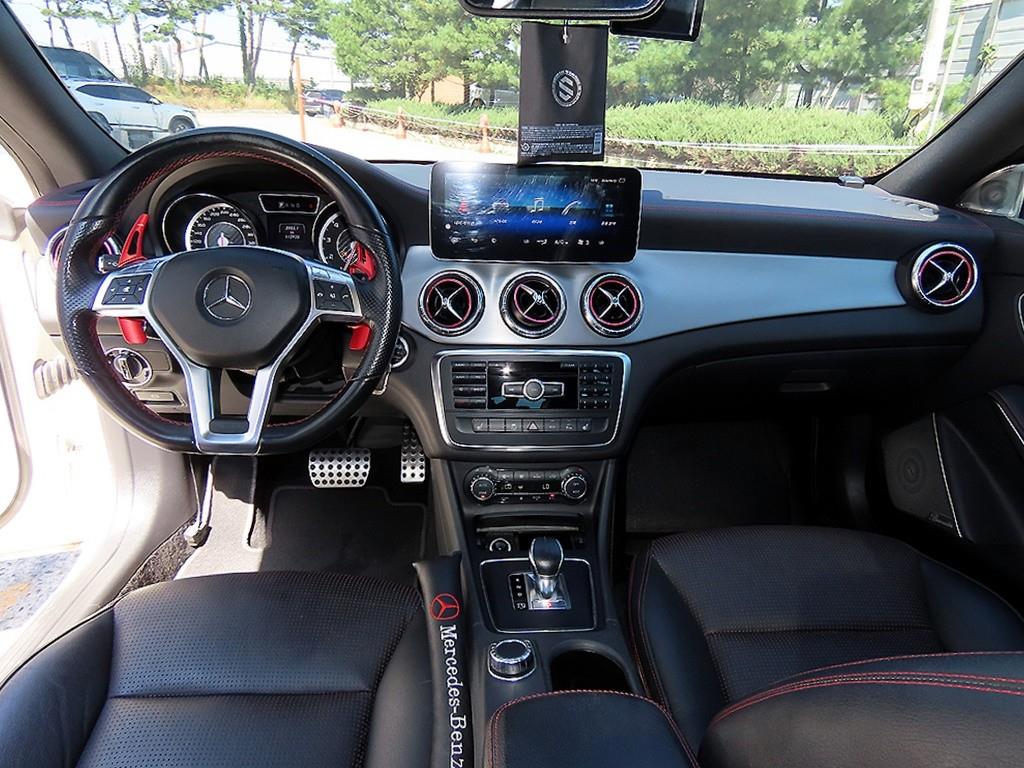 Mercedes-Benz CLA-Class — photo 07