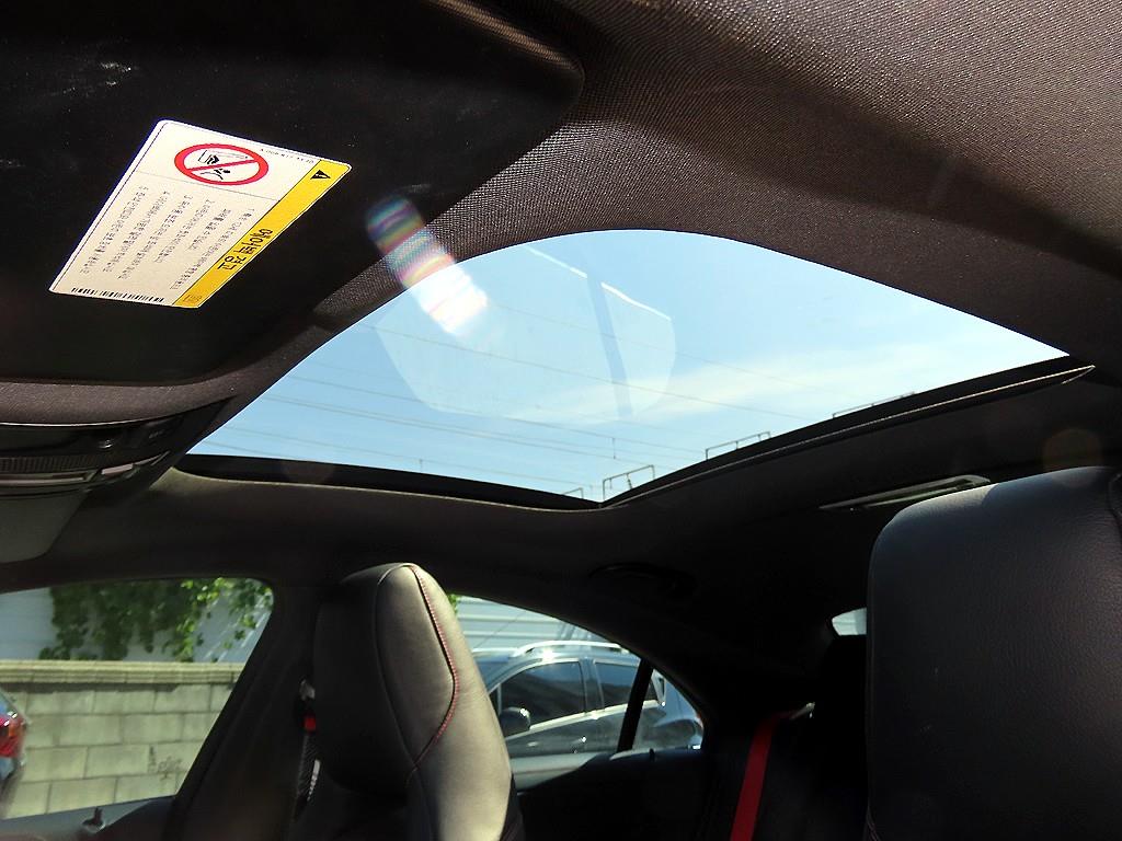 Mercedes-Benz CLA-Class — photo 18