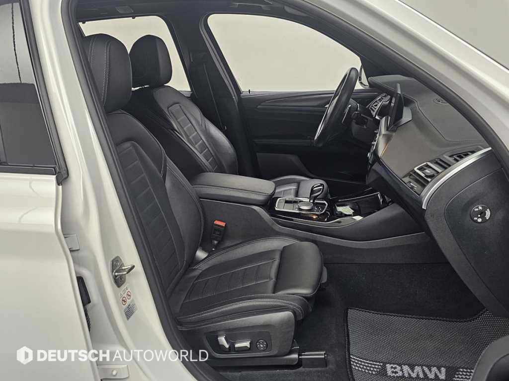 BMW X3 — photo 10