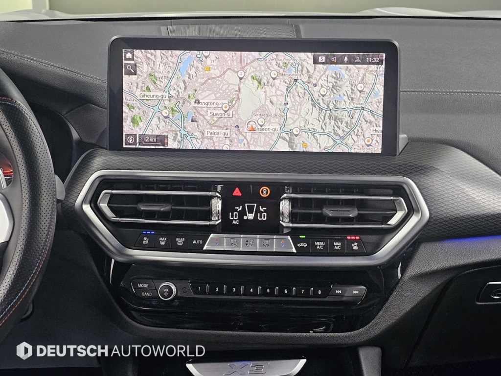 BMW X3 — photo 14