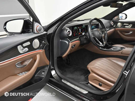 Mercedes-Benz E-Class — photo 11