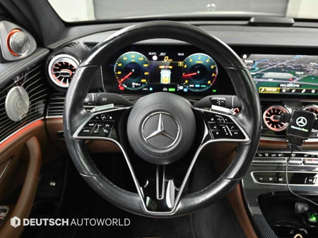 Mercedes-Benz E-Class — photo 13