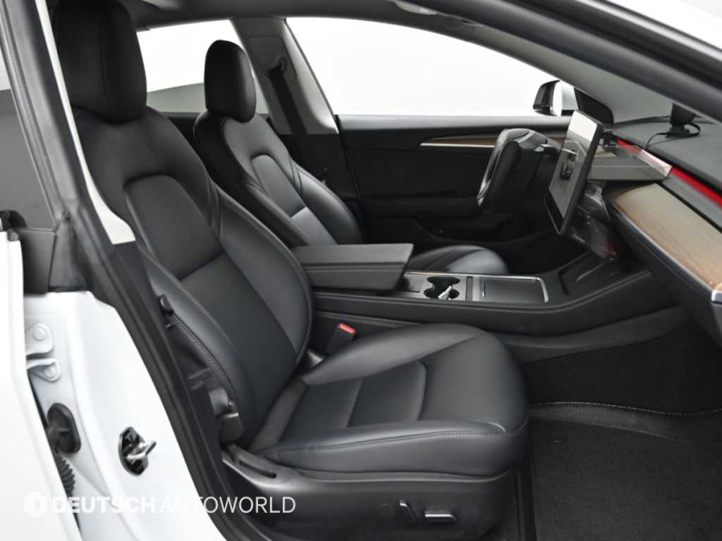 Tesla Model 3 — photo 10