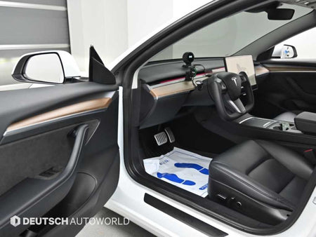 Tesla Model 3 — photo 11