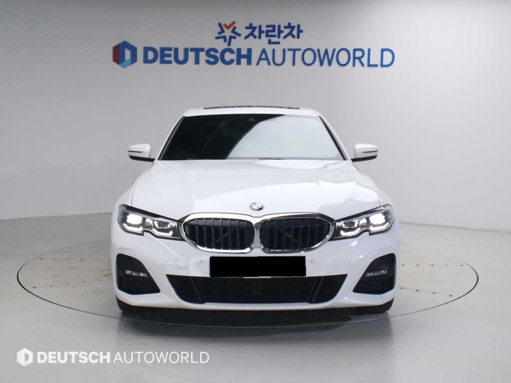 BMW 3-Series — photo 03