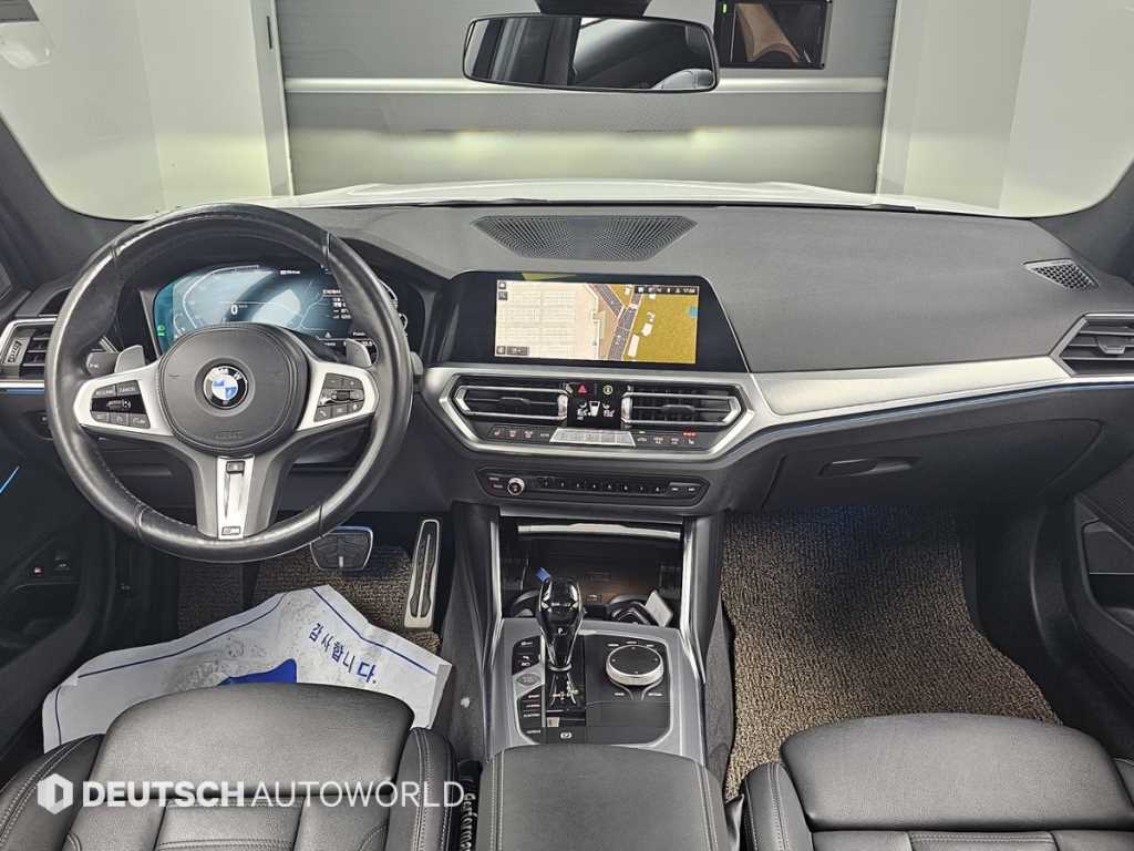 BMW 3-Series — photo 07