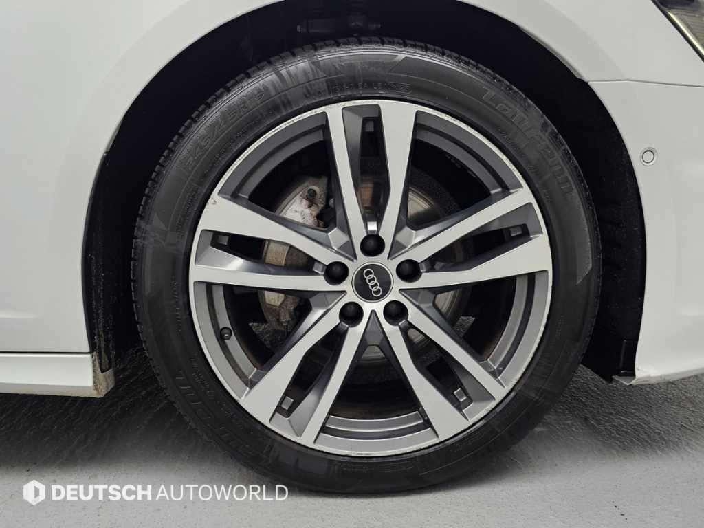 Audi A6 — photo 05