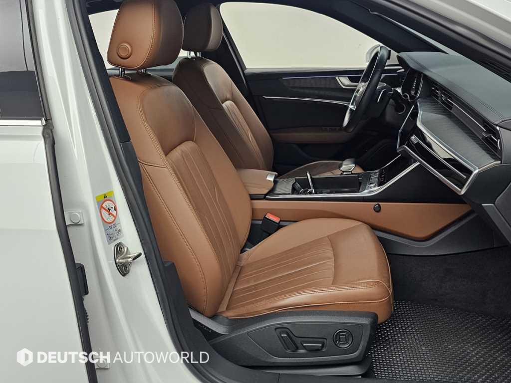 Audi A6 — photo 10