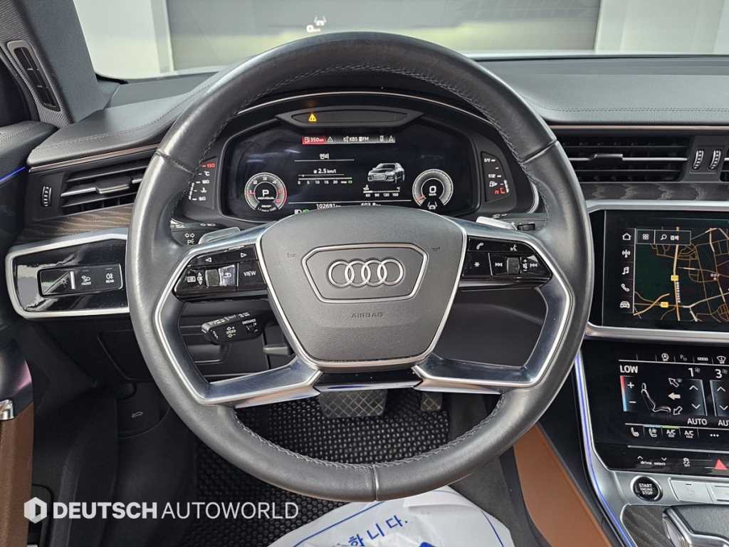 Audi A6 — photo 13