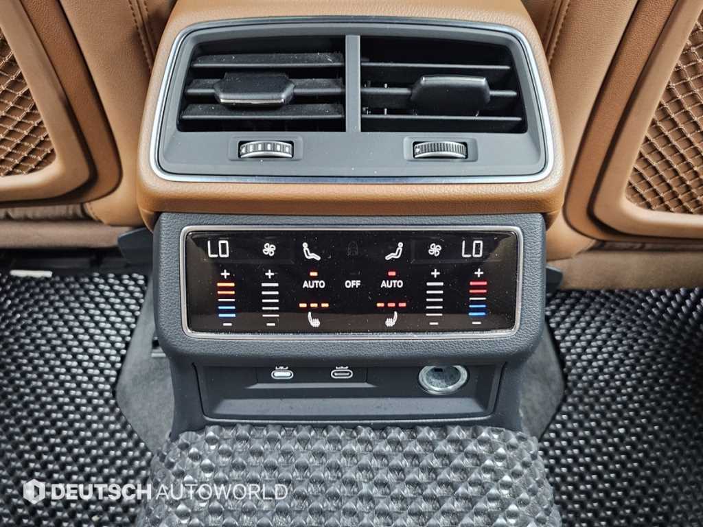 Audi A6 — photo 16