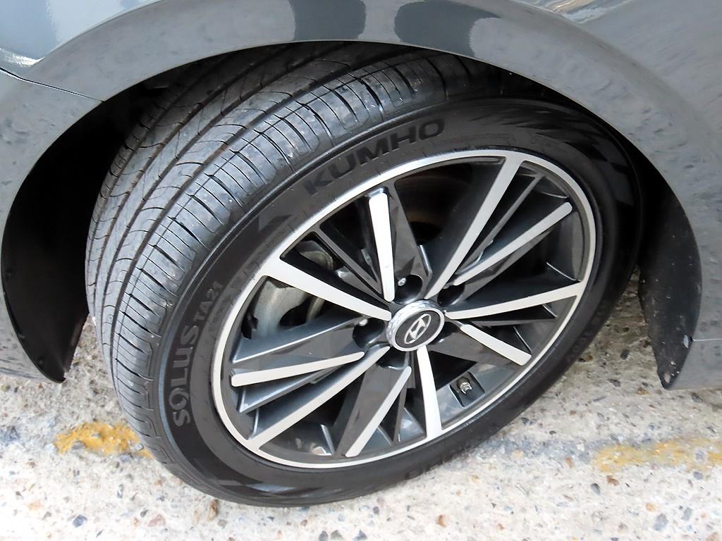 Hyundai Grandeur — photo 20