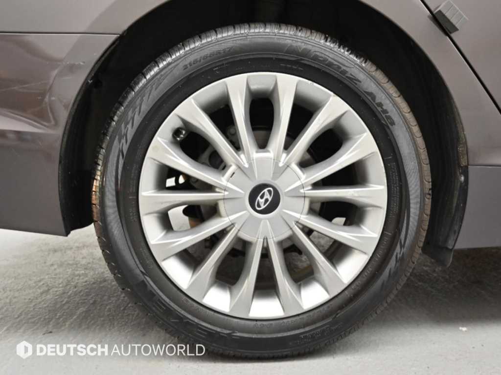Hyundai Sonata — photo 05
