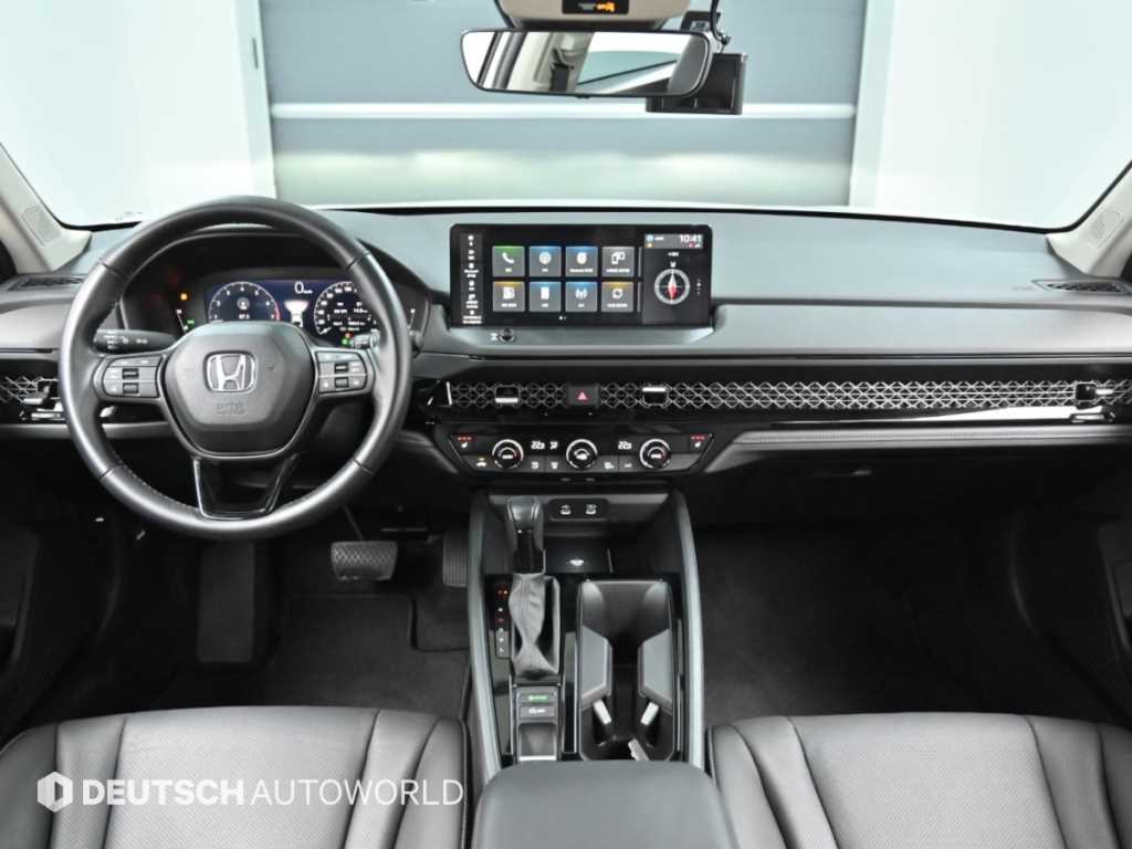 Honda Accord — photo 07
