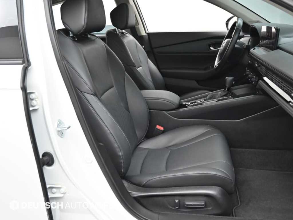 Honda Accord — photo 10