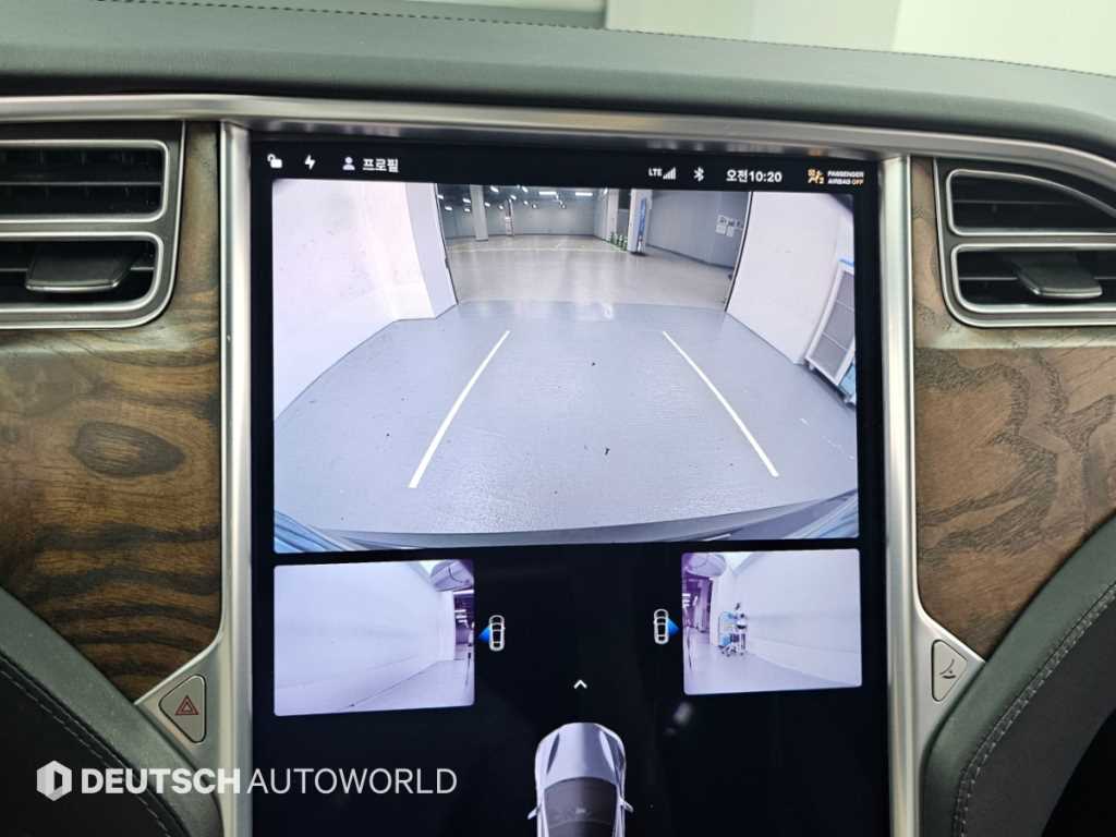 Tesla Model S — photo 15