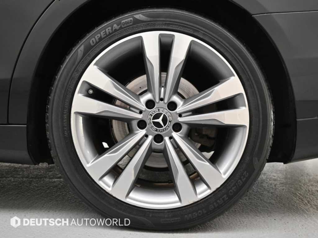 Mercedes-Benz S-Class — photo 05