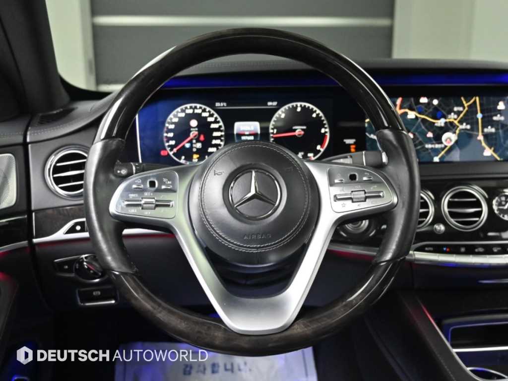 Mercedes-Benz S-Class — photo 13