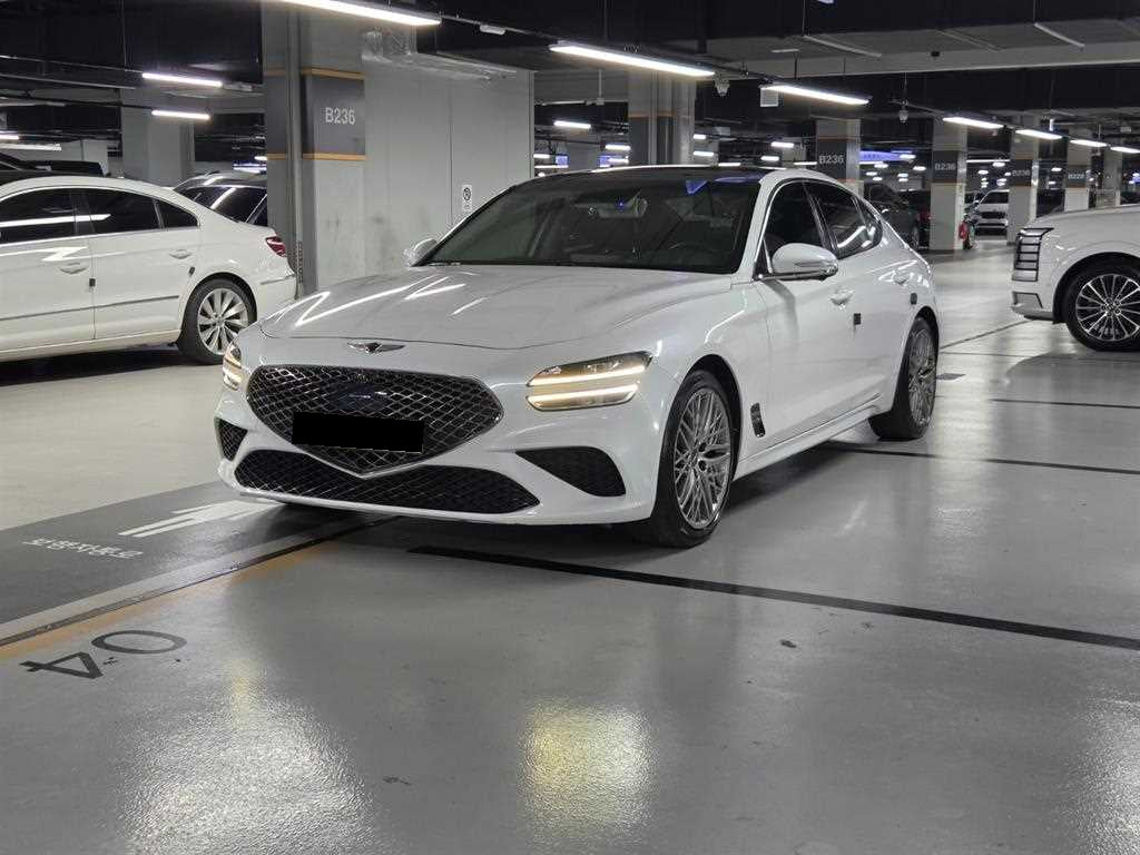 Genesis G70 — photo 01