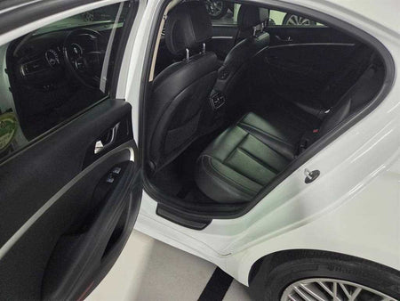 Genesis G70 — photo 09