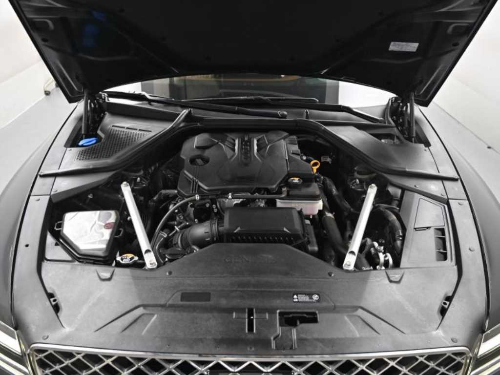 Genesis G80 — photo 06