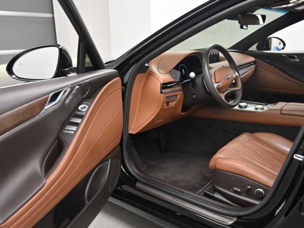 Genesis G80 — photo 11