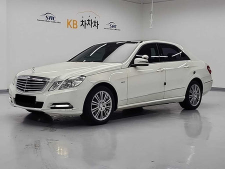 Mercedes-Benz E-Class — photo 01