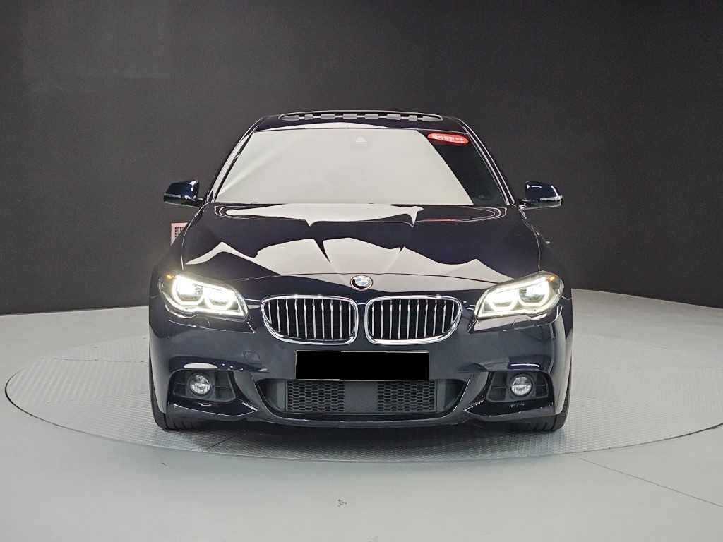 BMW 5-Series — photo 02