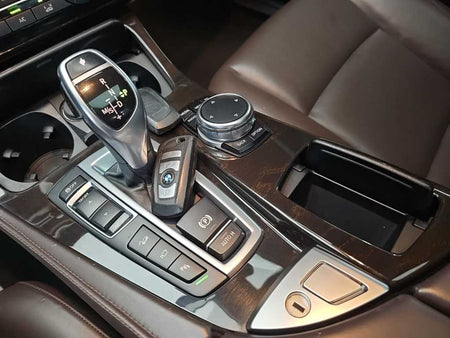 BMW 5-Series — photo 08