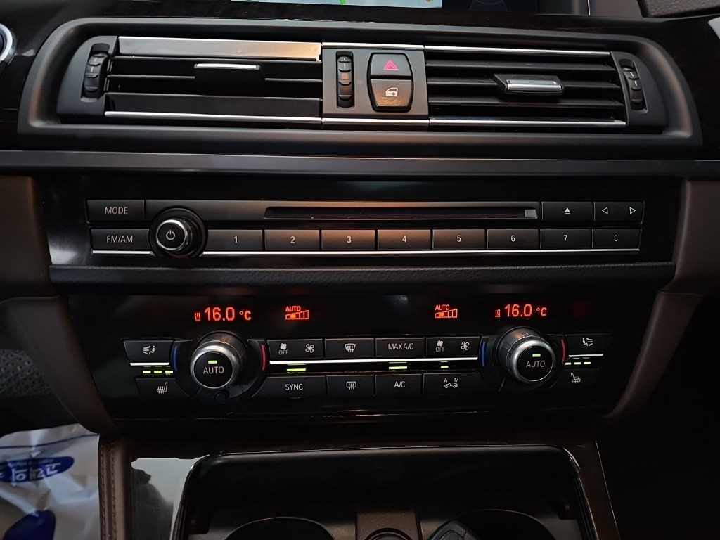 BMW 5-Series — photo 10