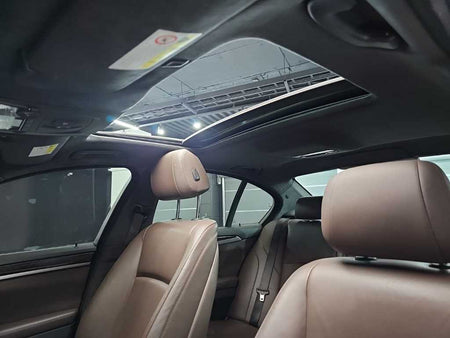 BMW 5-Series — photo 14
