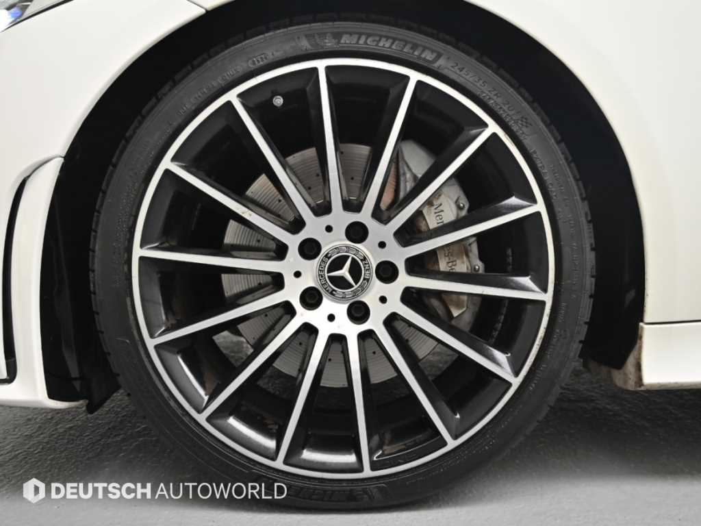 Mercedes-Benz CLS-Class — photo 05
