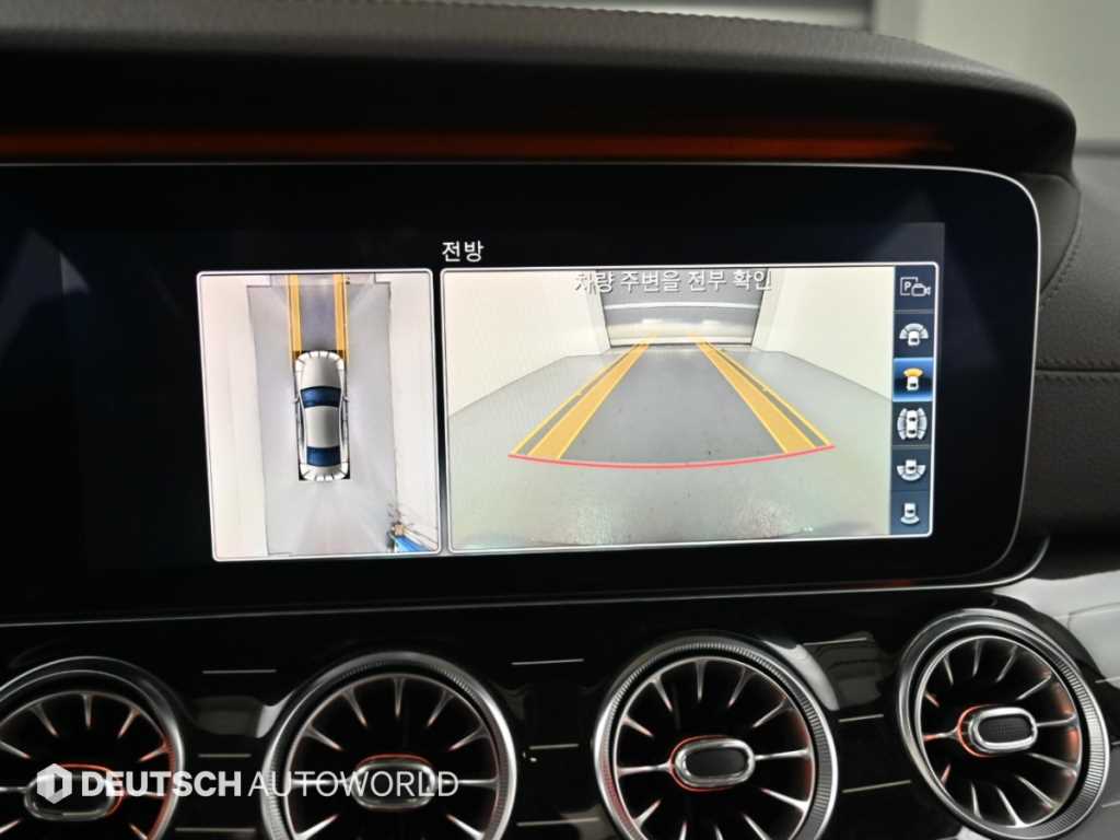 Mercedes-Benz CLS-Class — photo 15