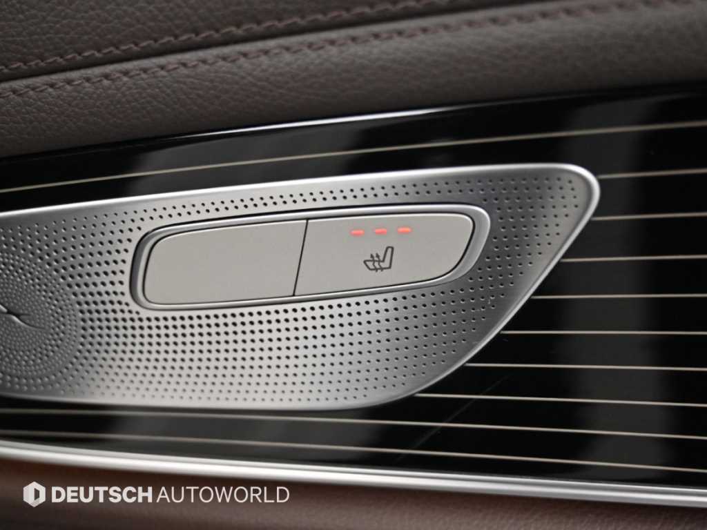 Mercedes-Benz CLS-Class — photo 16