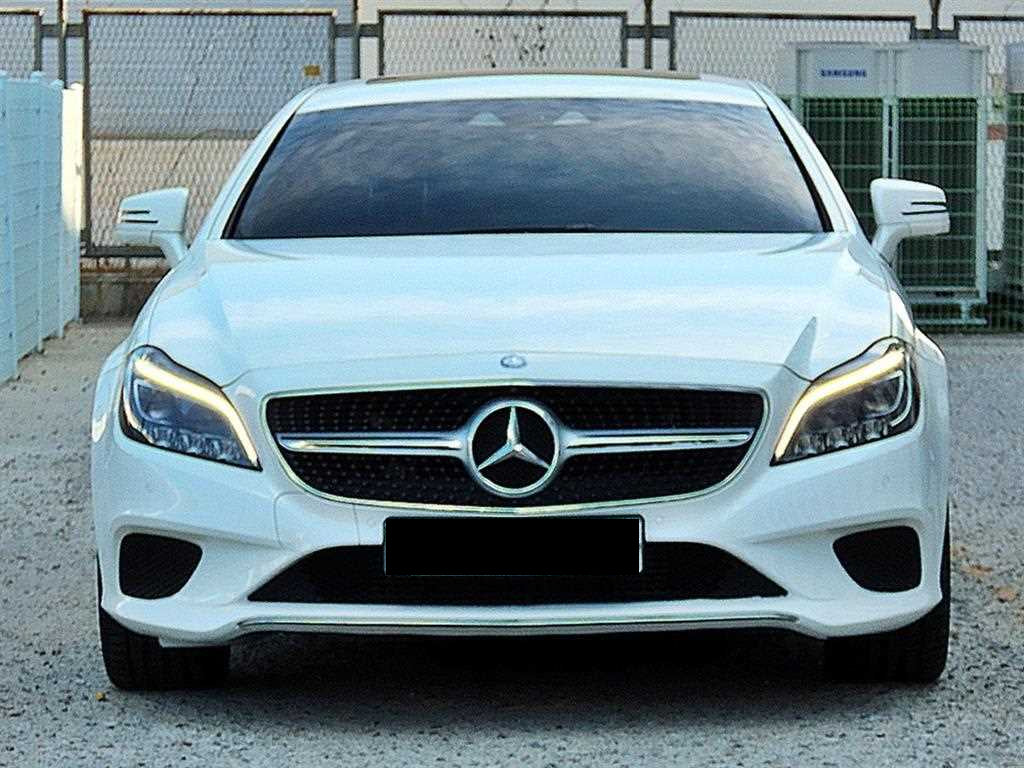Mercedes-Benz CLS-Class — photo 01