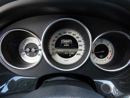 Mercedes-Benz CLS-Class — photo 09