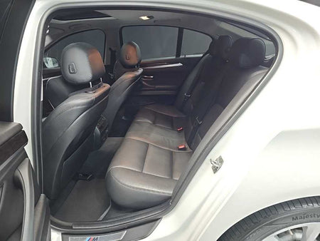 BMW 5-Series — photo 12