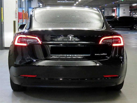 Tesla Model 3 — photo 05